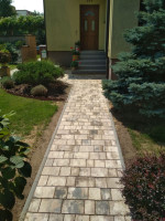 /album/zamkova-dlazba/img-20180723-105355-jpg/